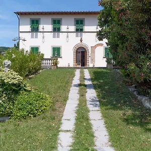 https://castel-del-monte.it-tuscanyhotel.com